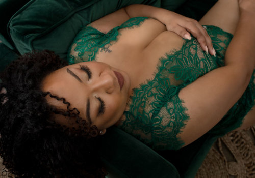 Building Trust and Connection Through Boudoir Photography: Empowering Intimacy and Self-Confidence